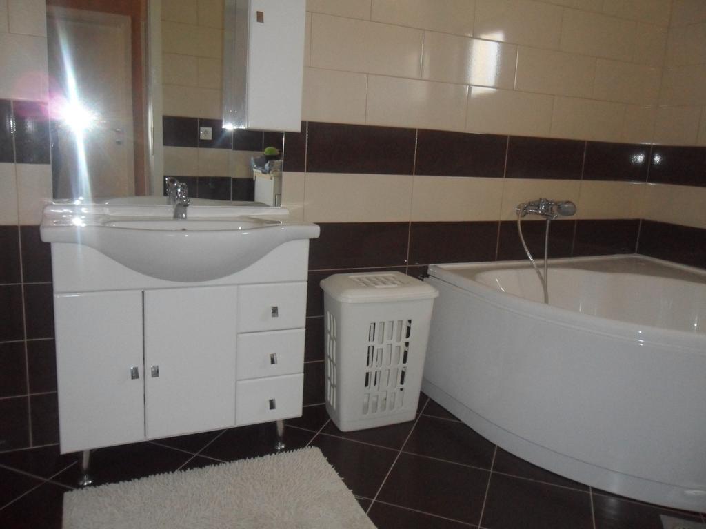 Apartman Toni Bibinje Exterior photo